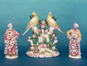 Worcester figuren van een Turk en zijn metgezel met vogels, Dr. Wall periode, ca. 1770